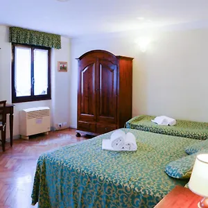 residenza-ca-dario.hotelinveneto.com/