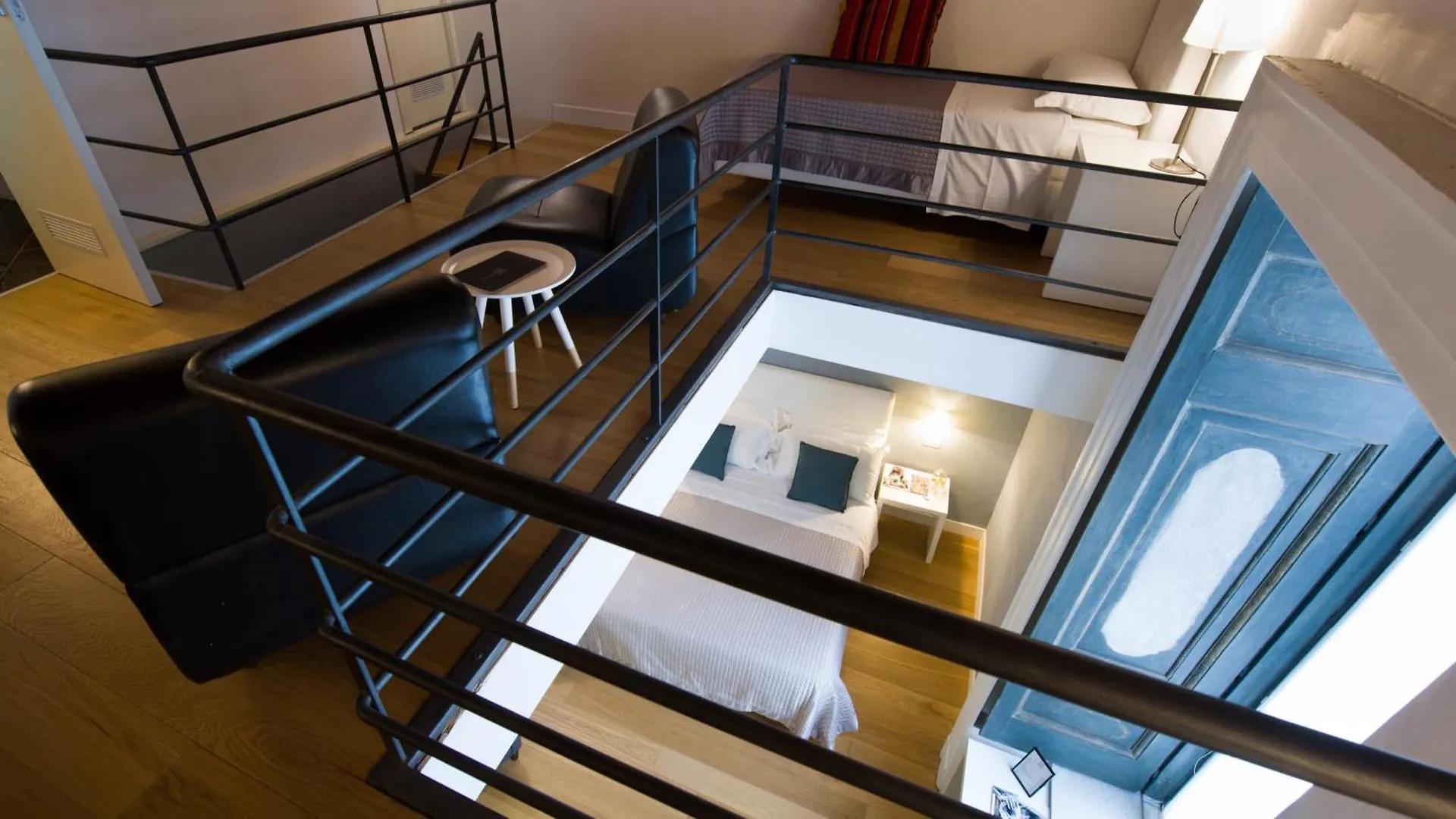 Santa Chiara Boutique Hotel Naples 4*,